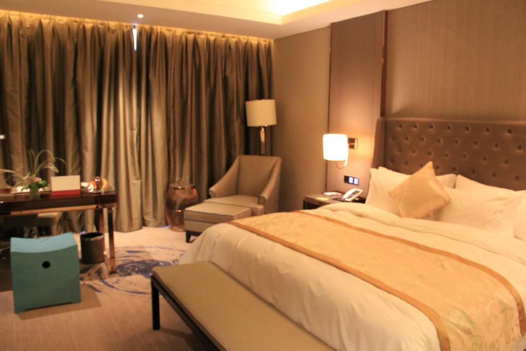 Howard Johnson Qinlu Plaza Yingtan المظهر الخارجي الصورة